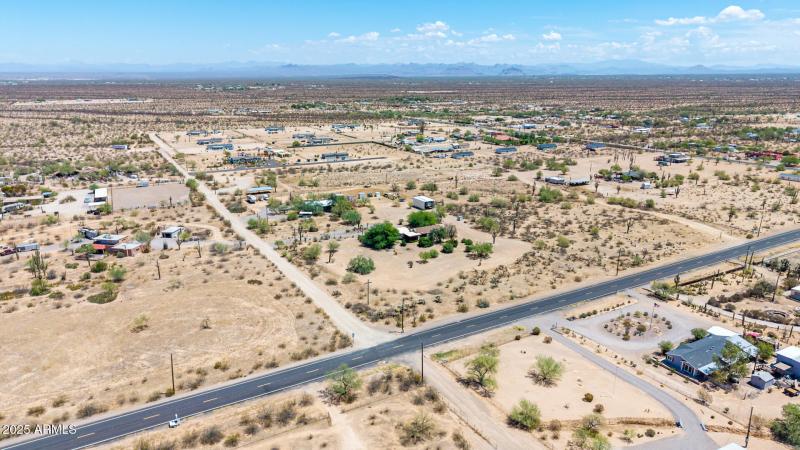 Cactus Wren Rd at the forefront