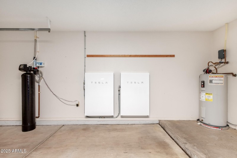 Tesla Batteries (Garage)