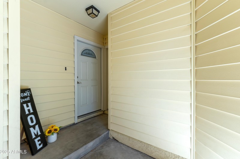 Barzona Exterior - 04