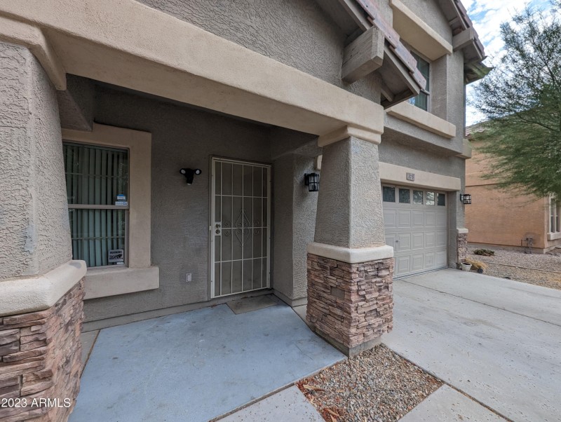 3215 W SAINT ANNE AVE