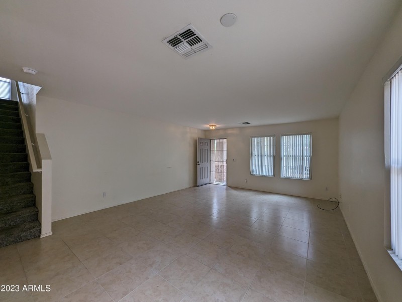 3215 W SAINT ANNE AVE