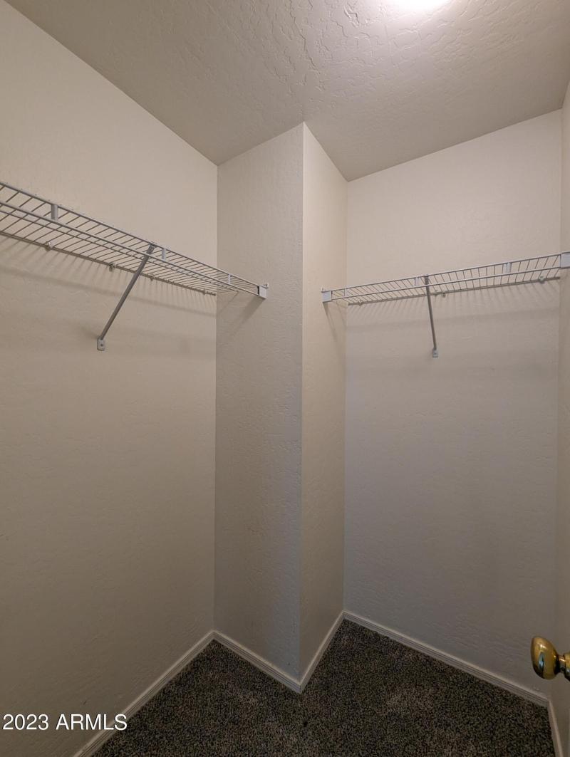 3215 W SAINT ANNE AVE