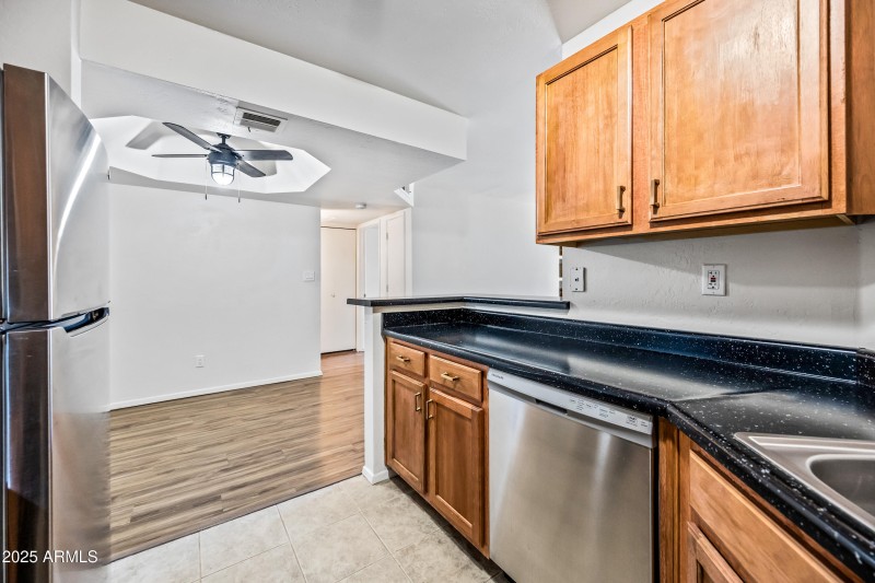 16-3845EGR108-ocupix