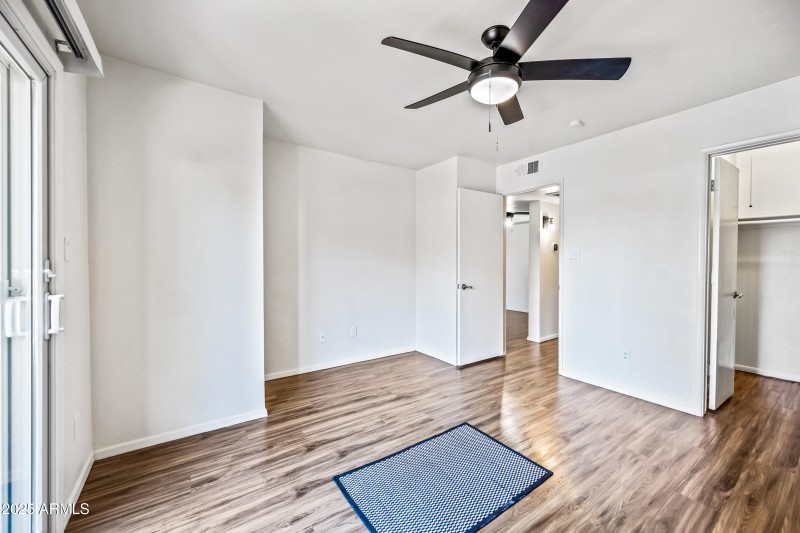 27-3845EGR108-ocupix