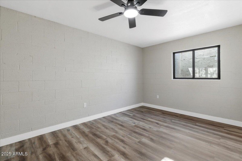 18-Downstairs Bedroom 3 View2