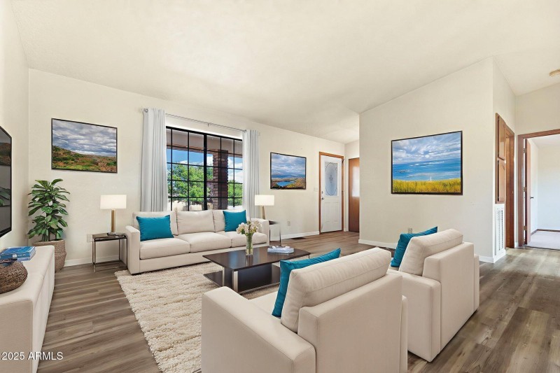 07_Living Room Virtual