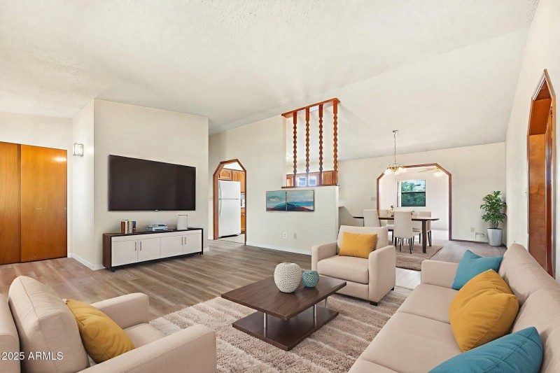 09_Living Room 03 Virtual