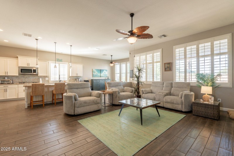 8-web-or-mls-Raven-8