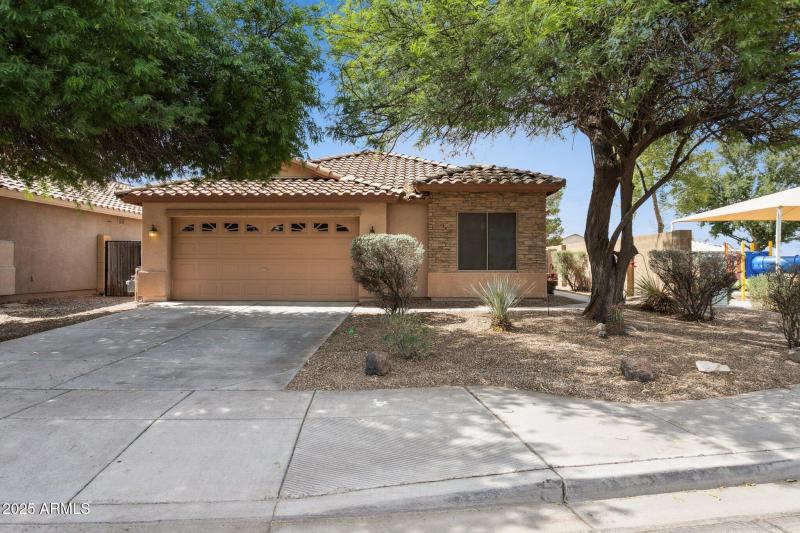 1-web-or-mls-46179-w-starlight-dr
