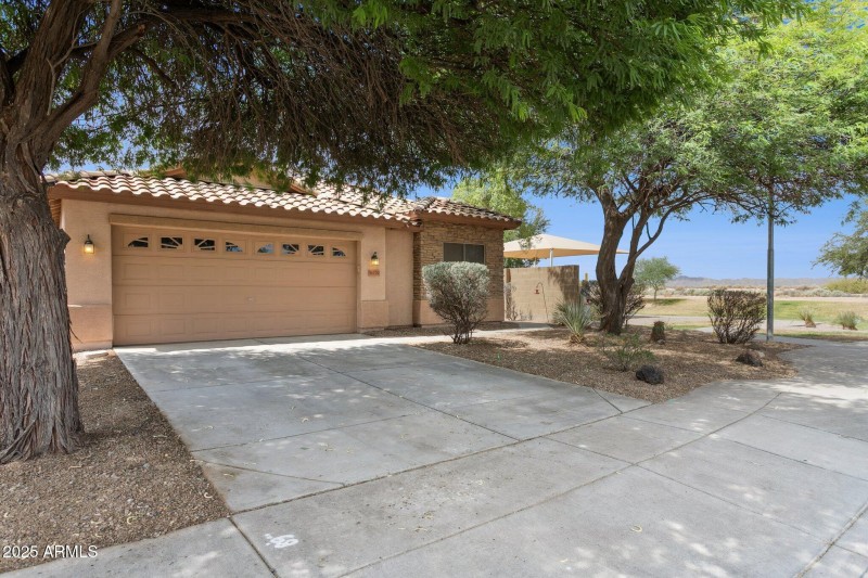 4-web-or-mls-46179-w-starlight-dr