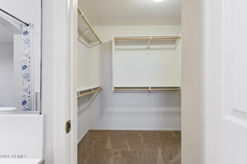 16-web-or-mls-46179-w-starlight-dr