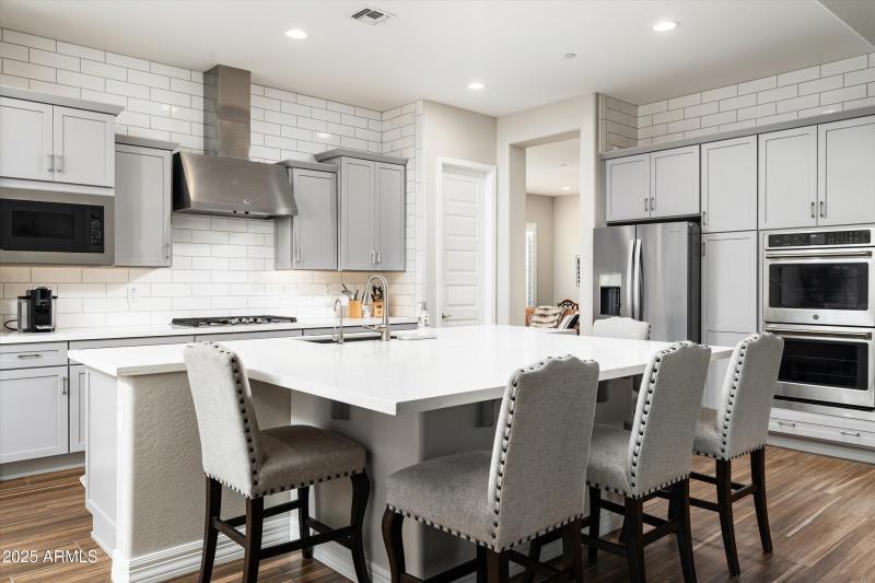 21-3727 E Fargo St (21 of 68)