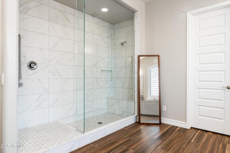 34-3727 E Fargo St (34 of 68)