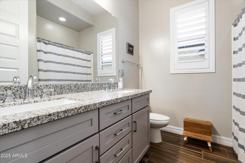 41-3727 E Fargo St (41 of 68)