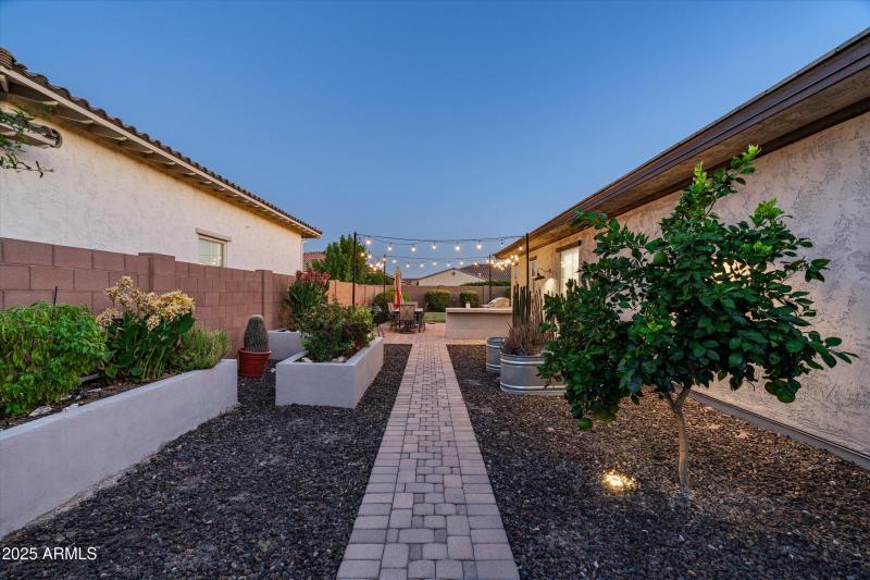 55-3727 E Fargo St (55 of 68)