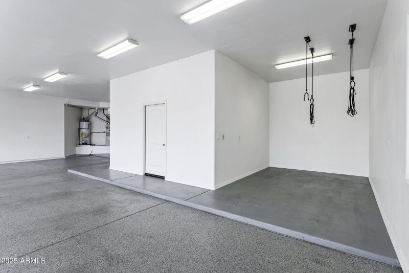 3819 E Ivyglen St-56