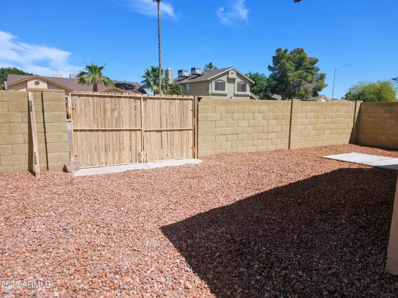 e01c8978-27c9-4d45-bbed-171056611419~1