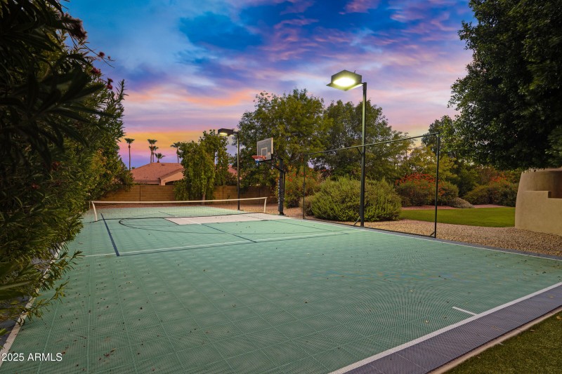 3819 E Ivyglen St-83