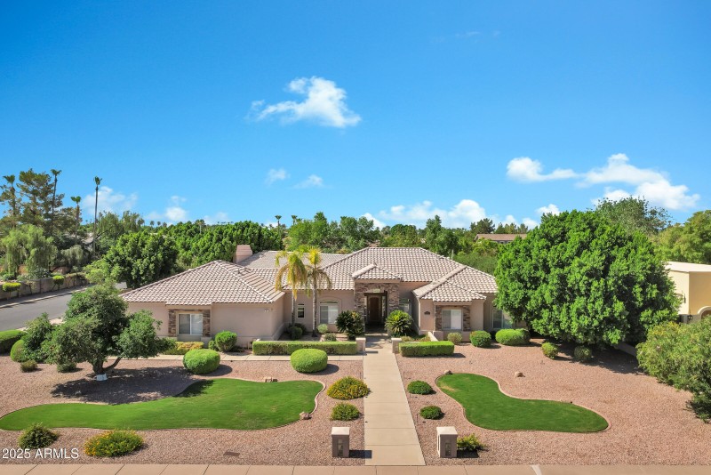 3819 E Ivyglen St-85