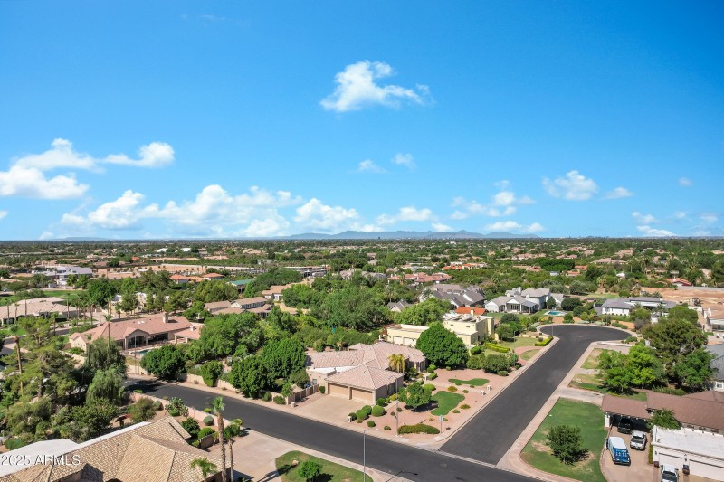 3819 E Ivyglen St-90