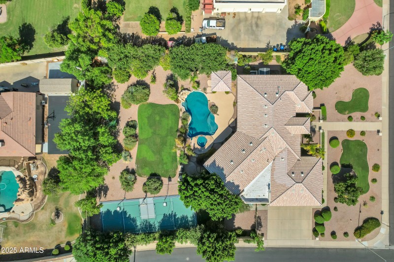 3819 E Ivyglen St-91