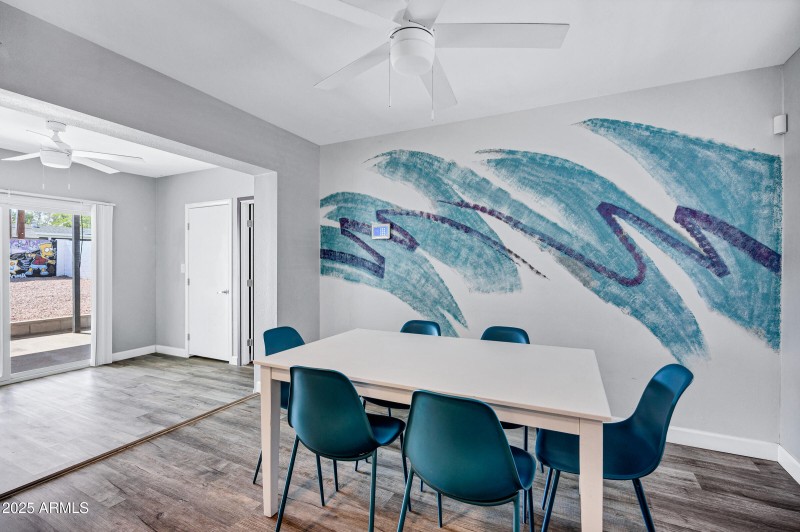 2012 N Van Ness Ave-12