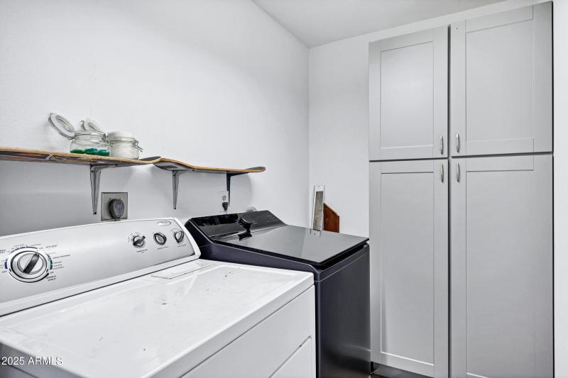 2012 N Van Ness Ave-26