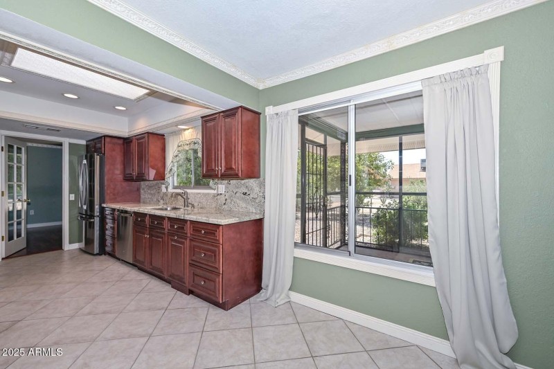 Kitchen-Breakfast Room