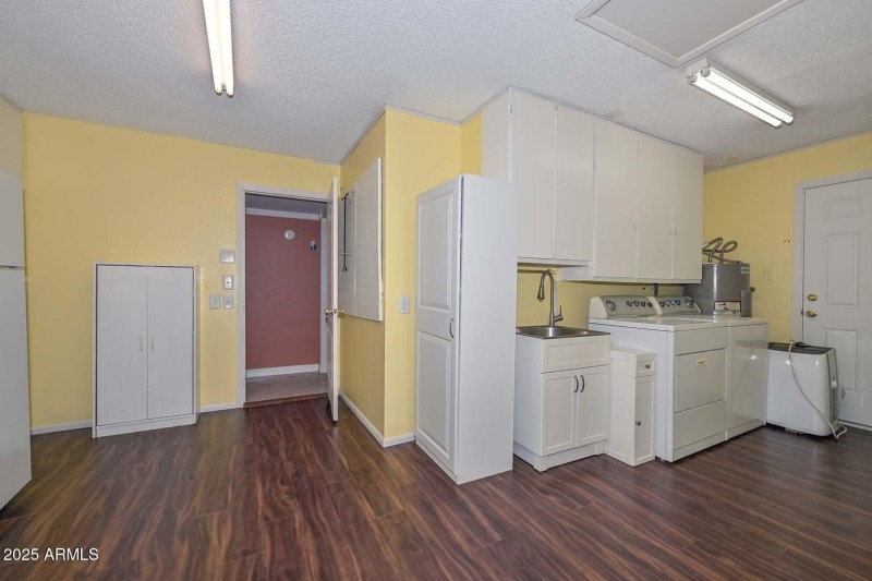 Laundry-Utility Room2