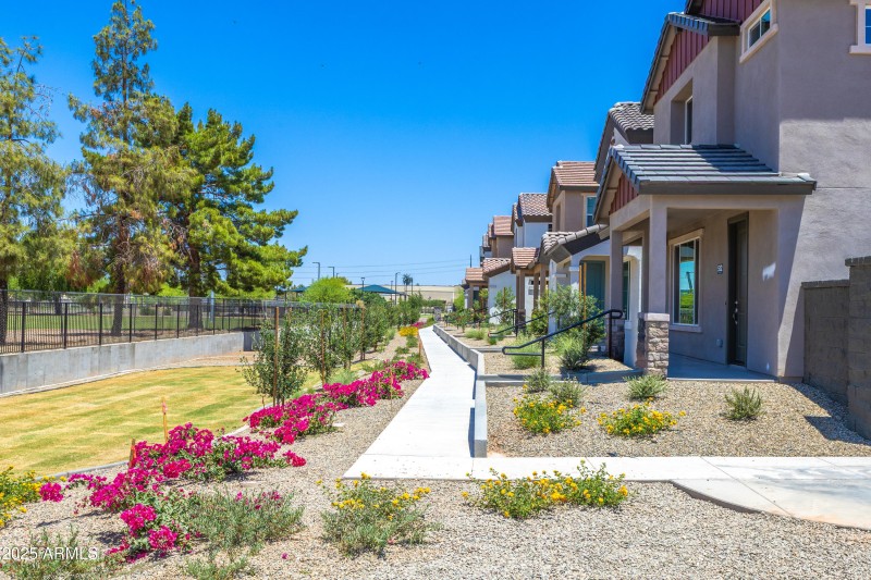 Parkside Exterior-16