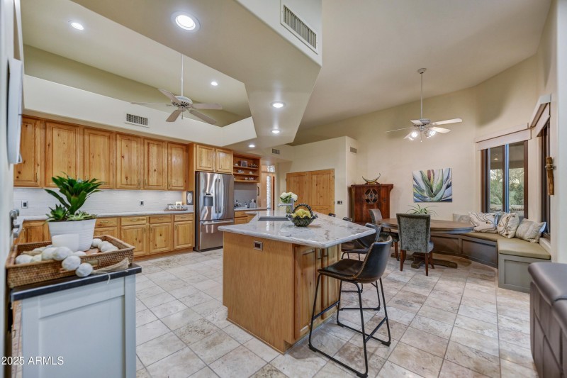 Kitchen ~ Island breakfast bar