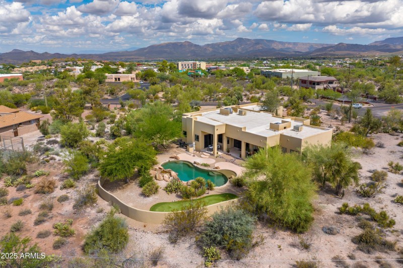 A short Walk to Carefree Town center