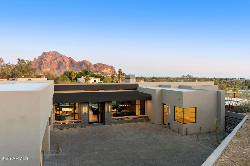 Full Camelback Views