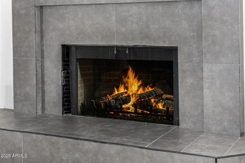 Modern Gas Fireplace Design