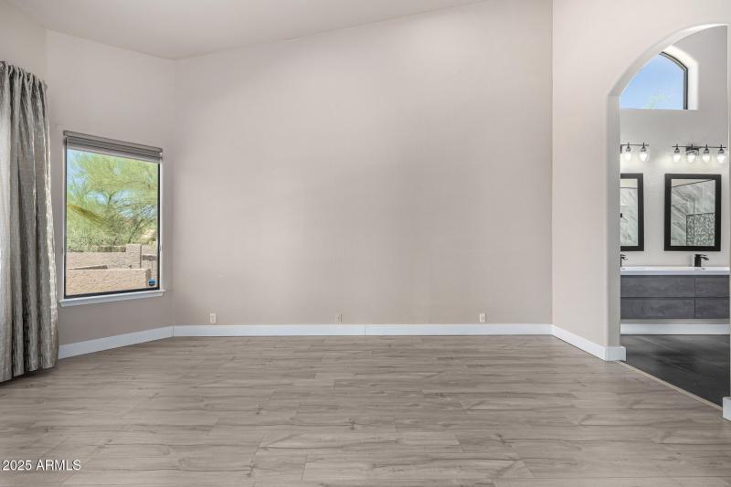 Bedroom Facing Ensuite Bath