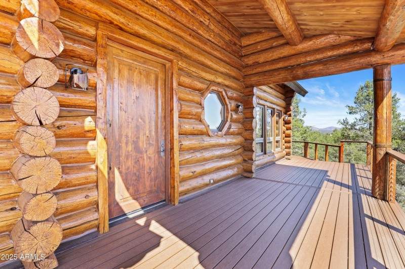 Main Level South Deck