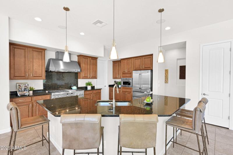 Plenty of Storage, Granite