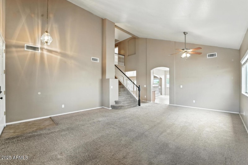 16916 W Northampton Rd-08