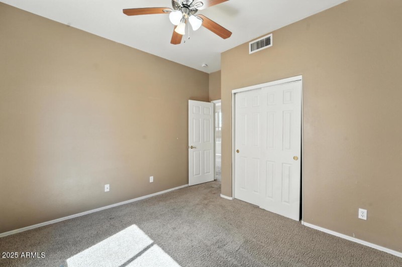 16916 W Northampton Rd-24