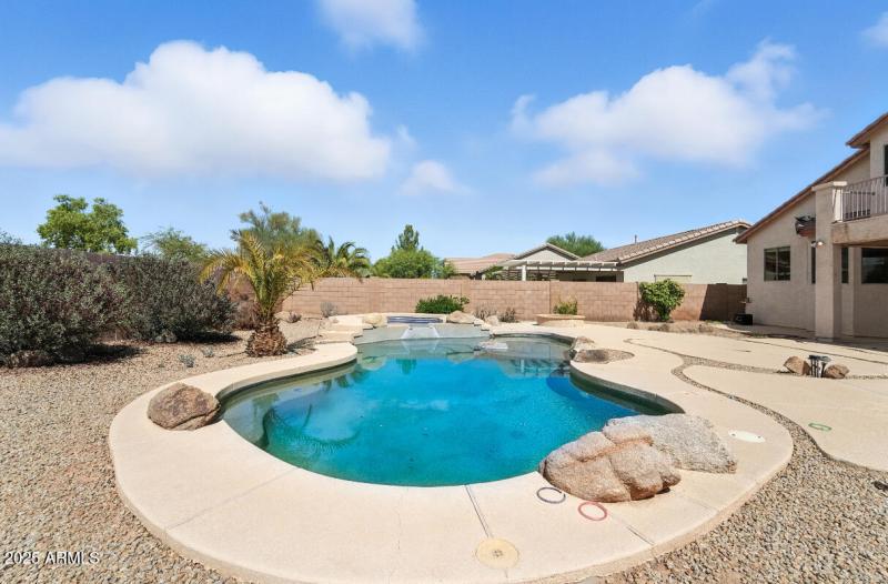 16916 W Northampton Rd-39