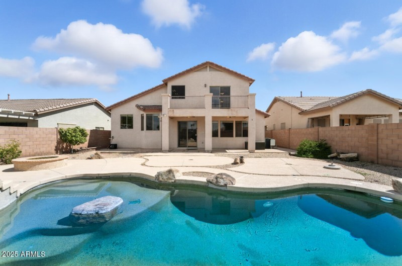 16916 W Northampton Rd-41