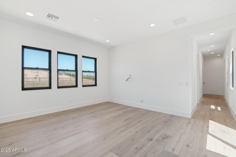 32-web-or-mls-E Buckskin Trail-S2407-029