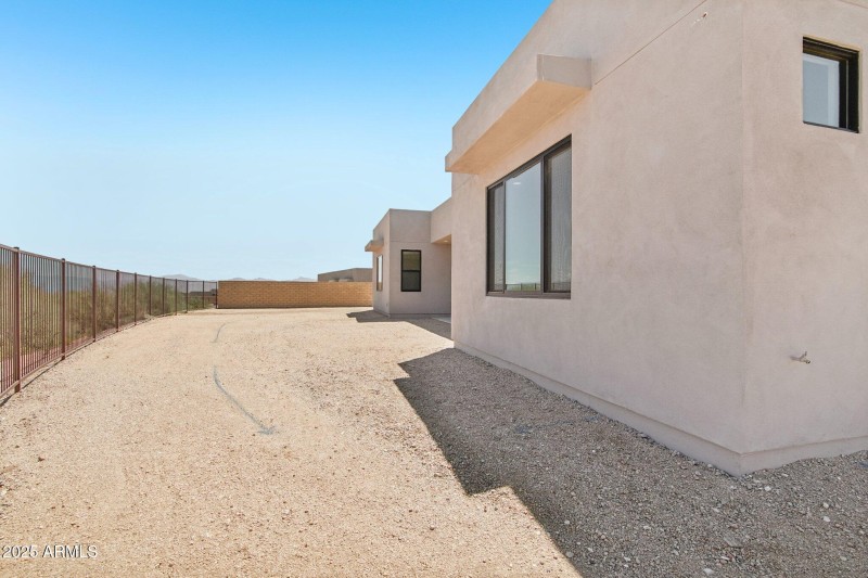 42-web-or-mls-E Buckskin Trail-S2407-039