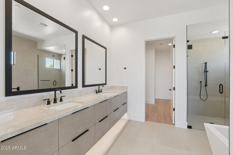 25-web-or-mls-E Buckskin Trail-S2407-022