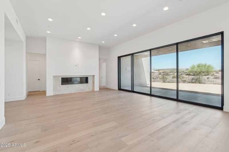 10-web-or-mls-E Buckskin Trail-S2407-008