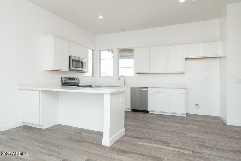 Tri Pointe Blossom Rock 494 - Gensmart K