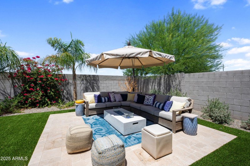 30-37082 N Rhinelander Backyard