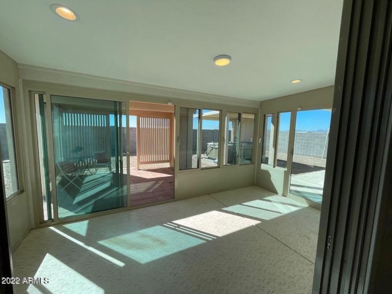 20220308040303838398000000-o