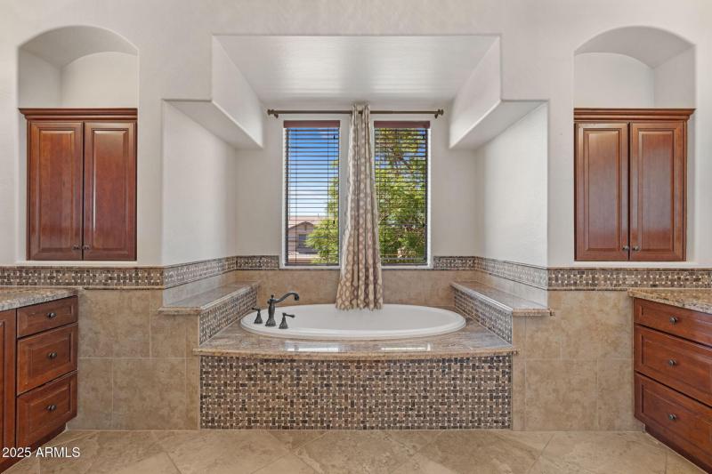 44-web-or-mls-5006-w-swayback-pass