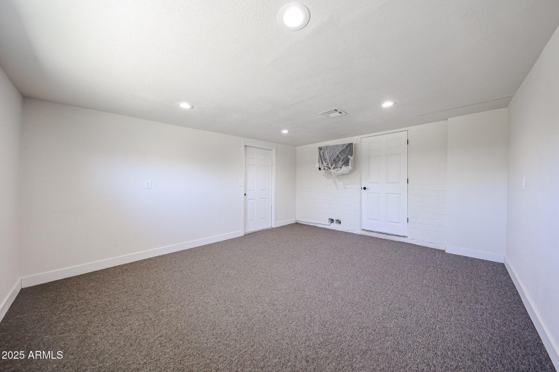 Bonus enclosed patio